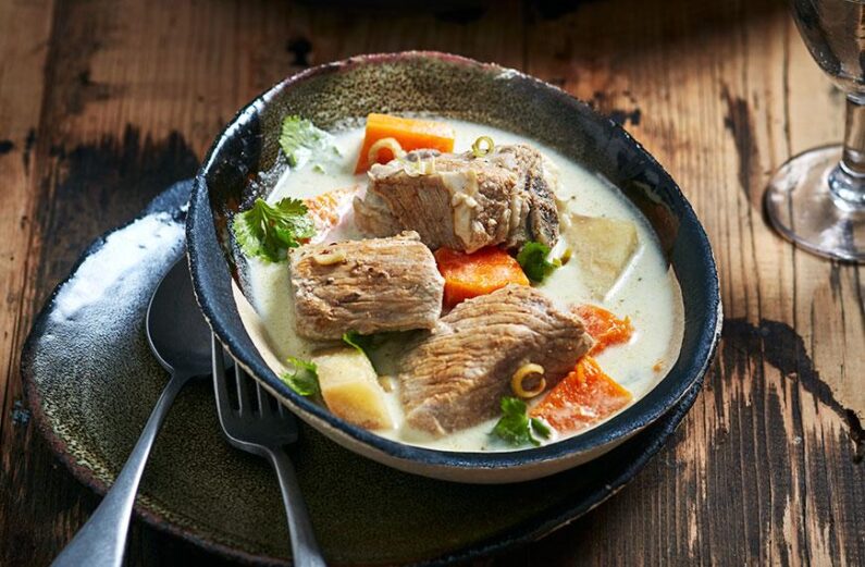 Blanquette de veau au lait de coco et citronnelle - Recette par Les